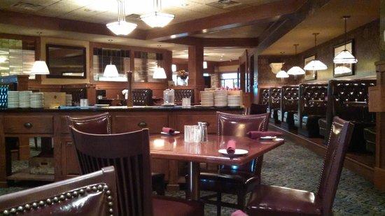 Minervas Restaurant and Bar